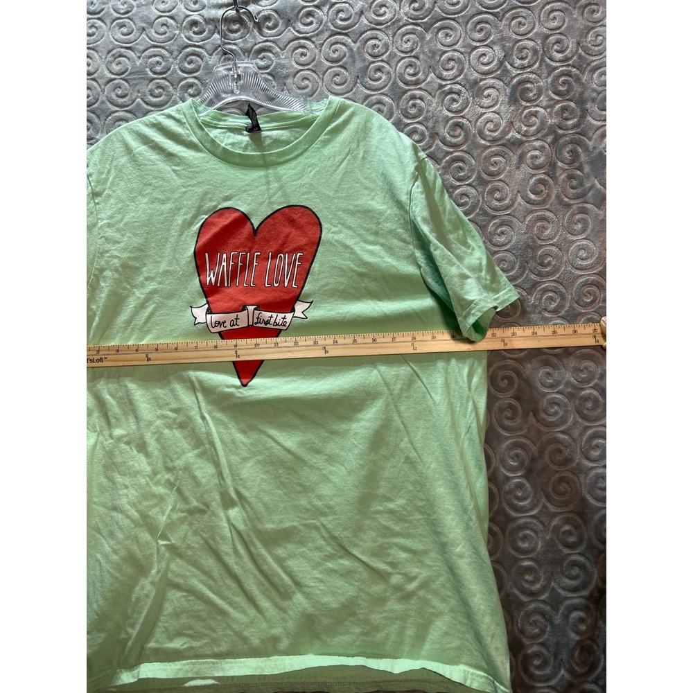 Very Important Tee Waffle Love Heart Graphic T Shirt Mint Green‎ XL - Picture 5 of 8